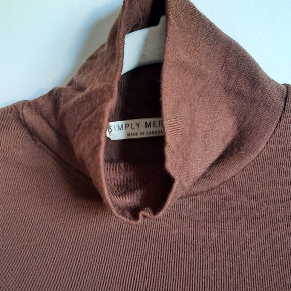 Simply Merino turtleneck size xlarge in nutmeg - Picture 7 of 12